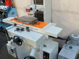 Kent KGS-250H Surface Grinder with 200mm x 400mm mag chuck - picture0' - Click to enlarge