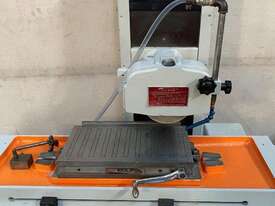 Kent KGS-250H Surface Grinder with 200mm x 400mm mag chuck - picture2' - Click to enlarge