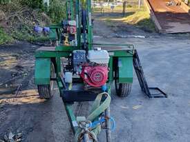 Whitlands Engineering SuperAxe Hydraulic Log splitter - picture2' - Click to enlarge