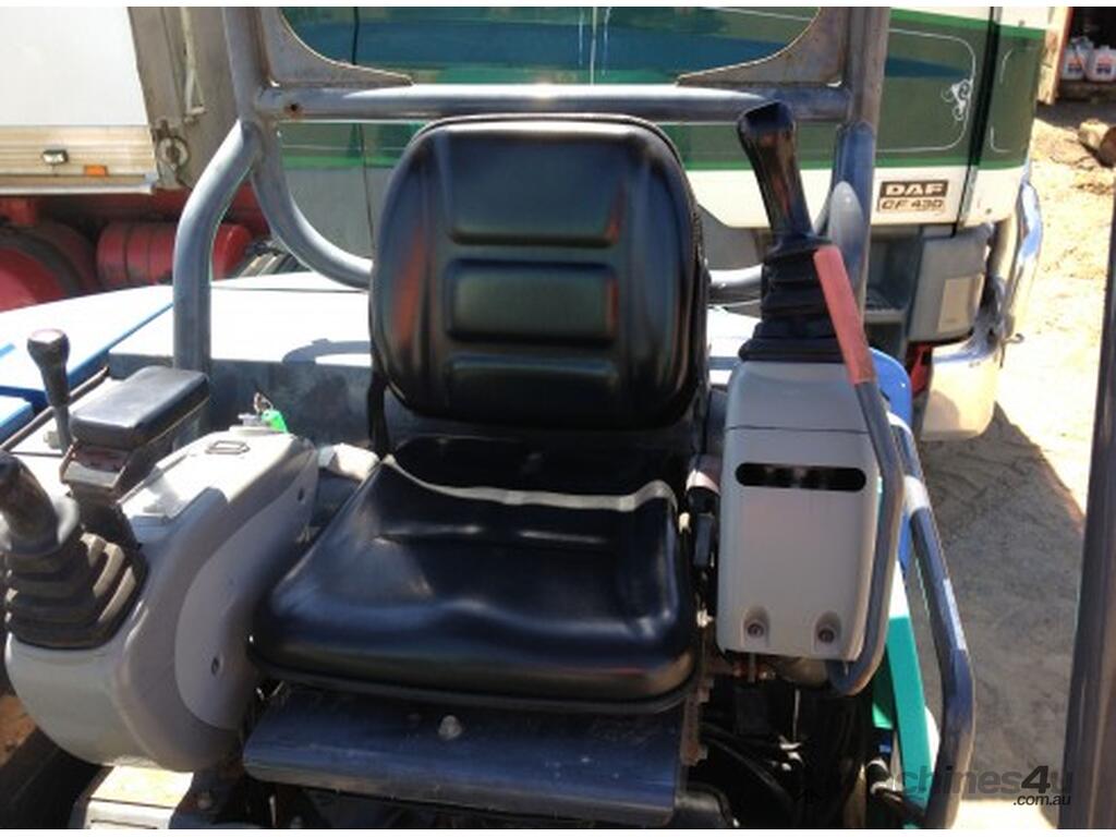 Hire 2004 IHI IHI Excavator 5T Full range of buckets and attachments