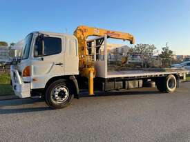 Truck Crane Truck Hino with 4 tonne Unic crane SN1146 1CKM058 - picture0' - Click to enlarge