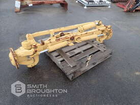 GRADER FRONT AXLE - picture2' - Click to enlarge