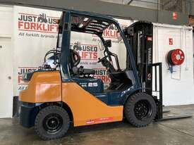  TOYOTA 8FG25 DELUXE S/N 39619 2.5 TON 2500 KG CAPACITY LPG GAS FORKLIFT 4300MM 3 STAGE CONTAINER MA - picture0' - Click to enlarge
