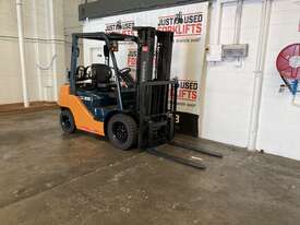  TOYOTA 8FG25 DELUXE S/N 39619 2.5 TON 2500 KG CAPACITY LPG GAS FORKLIFT 4300MM 3 STAGE CONTAINER MA - picture1' - Click to enlarge