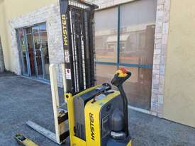 Hyster W25ZA2 1.1T Walkie Stacker - Hire - picture0' - Click to enlarge