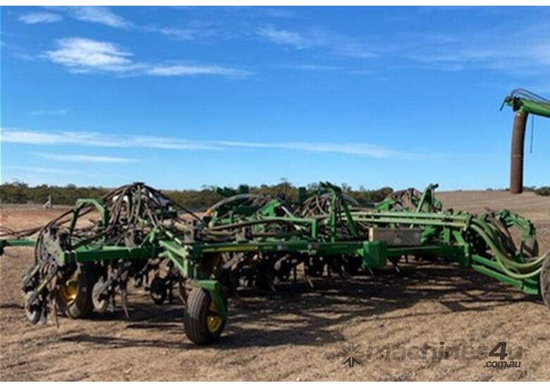 Used 2010 John Deere 1870 Air Seeder in , Listed on Machines4u