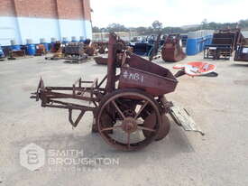 VINTAGE POTATO PLANTER - picture0' - Click to enlarge