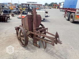 VINTAGE POTATO PLANTER - picture2' - Click to enlarge