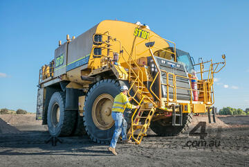 Caterpillar Cat 777F Service Truck
