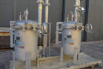 Manifolded pair Hayward GAF Eaton 4 bag filter stainless steel pressure housing