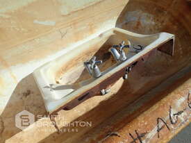 ANTIQUE CAST IRON BATH & CAST IRON SINK - picture2' - Click to enlarge