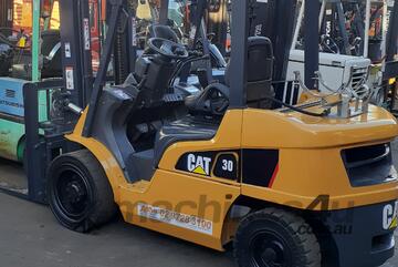 ACTIVE FORKLIFTS - 2015 Catapillar 3 Ton forklift for sale 5000mm lift height 1200mm tynes