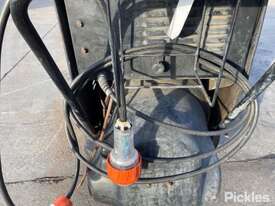 Spitwater Pressure Washer - picture1' - Click to enlarge