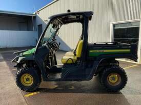 John Deere 835E Gator - picture2' - Click to enlarge
