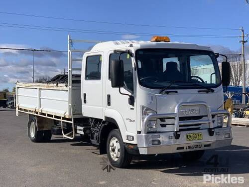 2017 Isuzu FRR 110-260