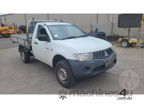 Mitsubishi Triton