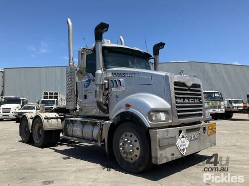 2010 Mack Trident CMHT