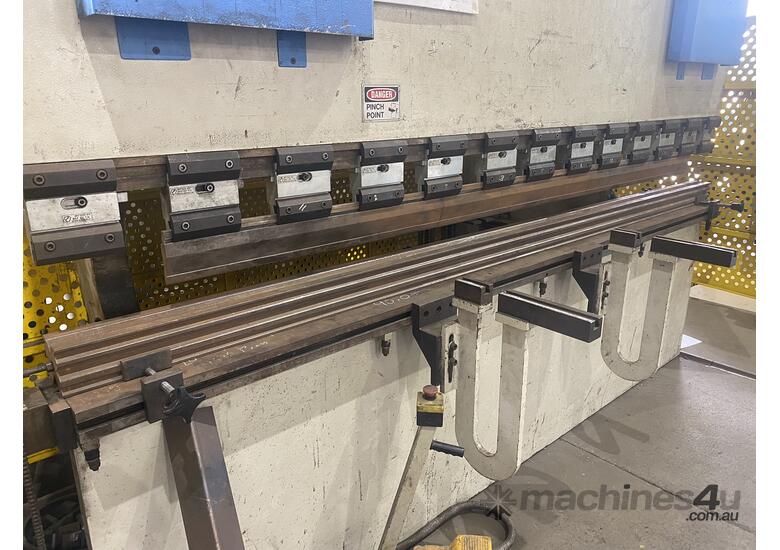 Used 2004 ermaksan AP 3100 120 Press Brake in , Listed on Machines4u