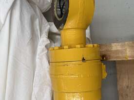 Komatsu PC300-8 Bucket Cylinder  - picture0' - Click to enlarge