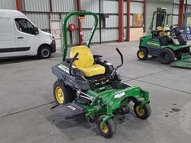 John Deere Z915E - picture0' - Click to enlarge