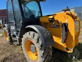 JCB 541-70 Agri - picture0' - Click to enlarge