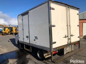 2016 Mitsubishi Canter 7/800 - picture2' - Click to enlarge