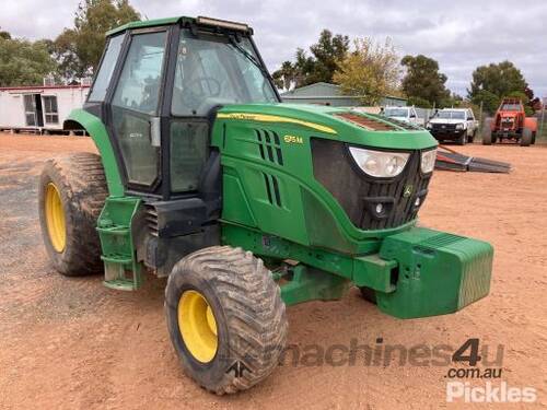 John Deere 4x4 Tractor