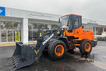 Doosan SD200 Loader **IN STOCK**