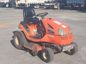 Kubota T2080 - picture0' - Click to enlarge