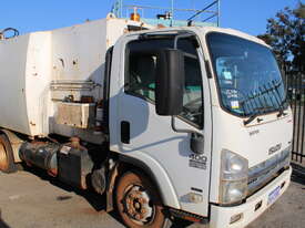 2009 ISUZU NPR 400 MEDIUM RUBBISH COMPACTOR TRUCK - picture0' - Click to enlarge