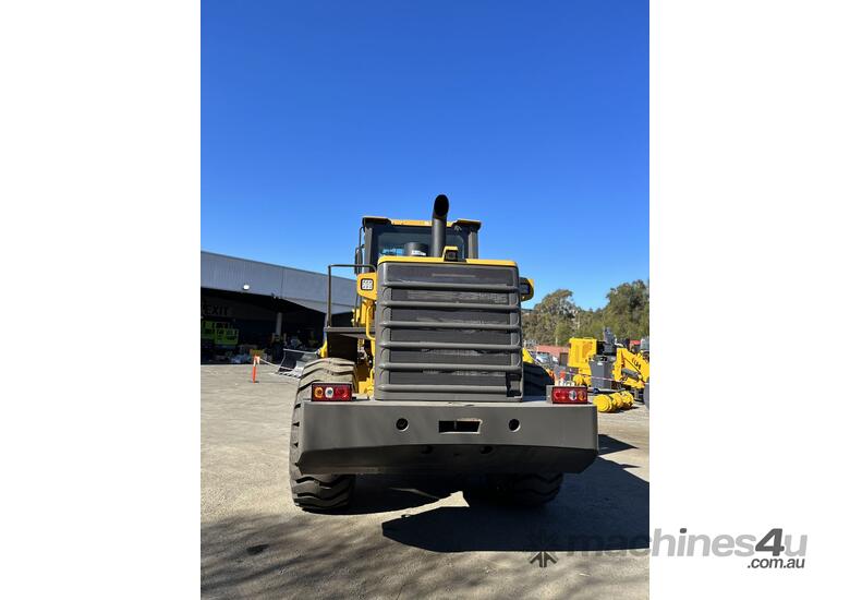 caption 217HP LG955 5.0T Rated Load Wheel Loader