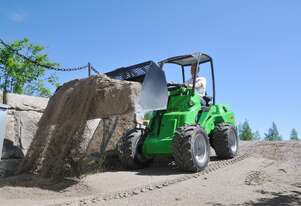 Avant 750 Articulated Mini Loader with Telescopic Boom