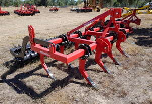 FARMTECH CZ-9-M CHISEL PLOUGH + PACKER ROLLER (9 TINE, 2.8M)