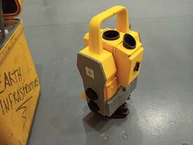 Trimble 600 ATS 2.4 GHZ Total Station - picture0' - Click to enlarge