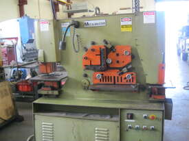 Metalmaster 70 Ton Hydraulic Double Cylinder Punch And Shear - picture0' - Click to enlarge