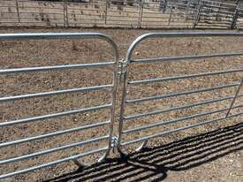 LIVE STOCK PANELS AND GATES  - picture1' - Click to enlarge