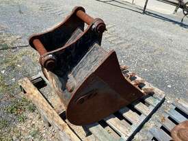 OZ EXCAVATOR BUCKET PLANT ASSETS - picture0' - Click to enlarge