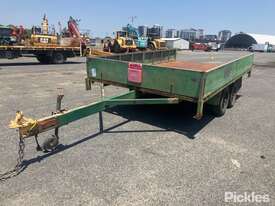 Unknown Tandem Axle Box Trailer - picture1' - Click to enlarge