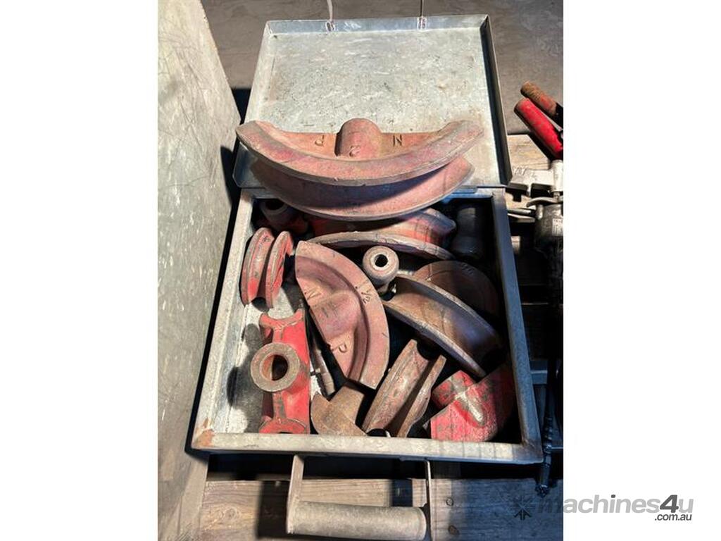 Used HYDRAULIC PIPE BENDER WITH ACCESSORIES HYDRAULIC PIPE BENDER WITH