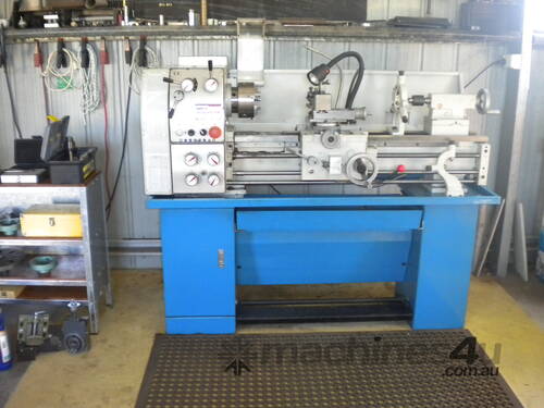 Metal center lathe - Hafco Metalmaster model 336 