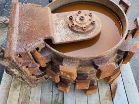 compaction wheel - picture0' - Click to enlarge