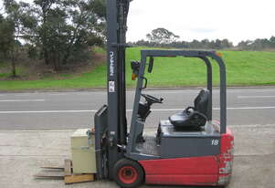 Nichiyu   FBT18PN 6.7M LIFT