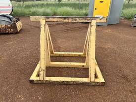 35 Ton Trailer Stand - picture0' - Click to enlarge