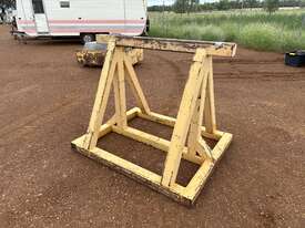 35 Ton Trailer Stand - picture2' - Click to enlarge