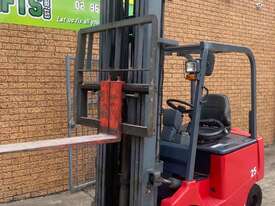 2.5 Ton Electric Forklift  - picture0' - Click to enlarge