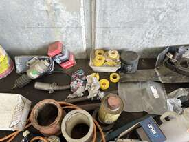 Workbench With Contents - picture0' - Click to enlarge