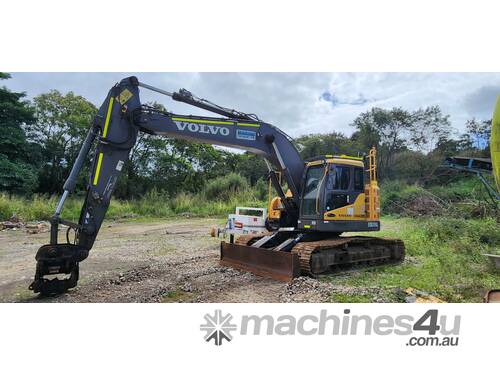 Volvo ECR235CL 23.5T Excavator Reduced Swing Trimble Ready