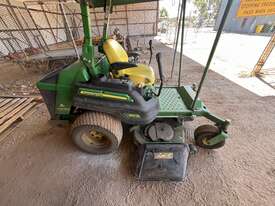John Deere Z997R Ride On Mower - picture2' - Click to enlarge