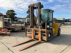 Yale GDP210DB Counter Balance Forklift - picture1' - Click to enlarge