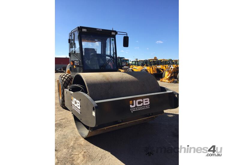 caption UNUSED JCB VM200D SMOOTH DRUM ROLLER U4665